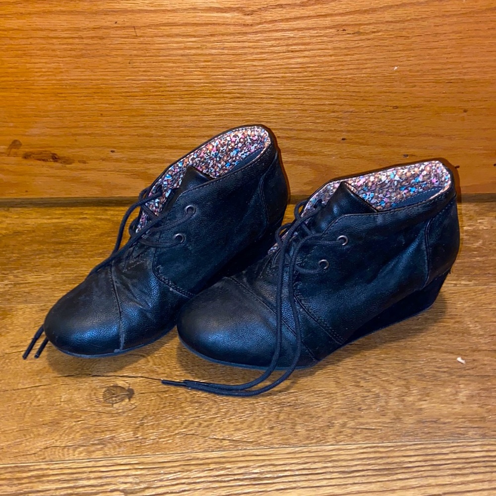 black ankle boots women’s size 5